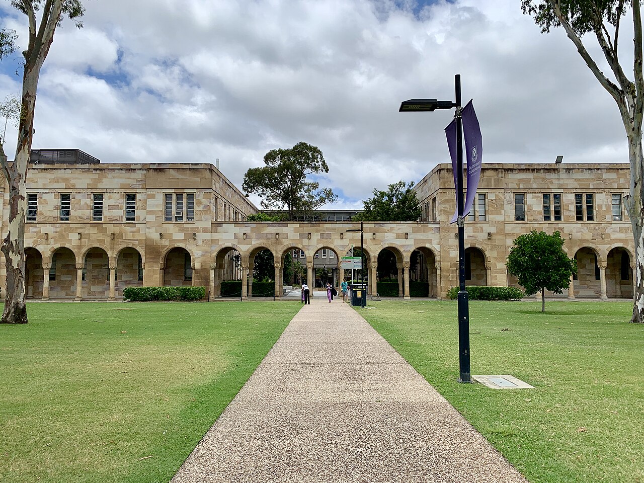 UQ Sets a 2030 Goal for More Indigenous Medical Students